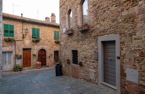 Barberino Tavarnelle Apartment | Old medieval apartment