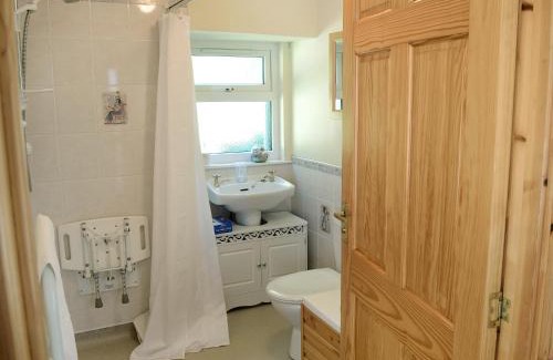 Tain House | Old Midoxgate Farmhouse