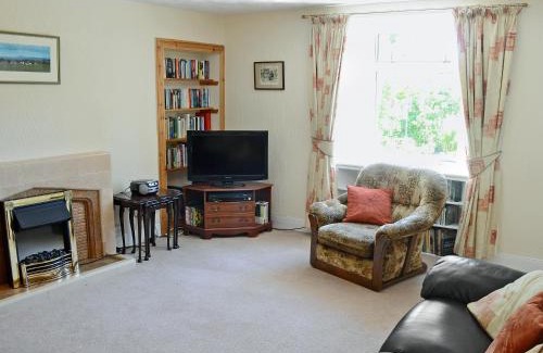 Tain House | Old Midoxgate Farmhouse