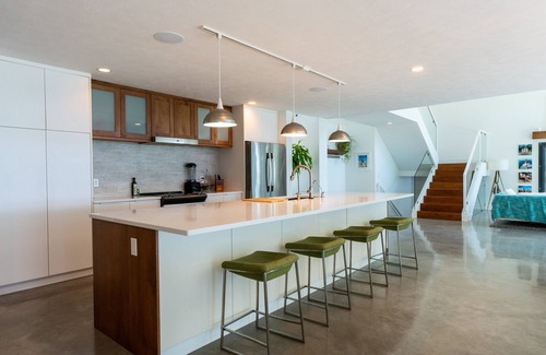 Traverse City House | Old Mission Peninsula Luxury on West Bay