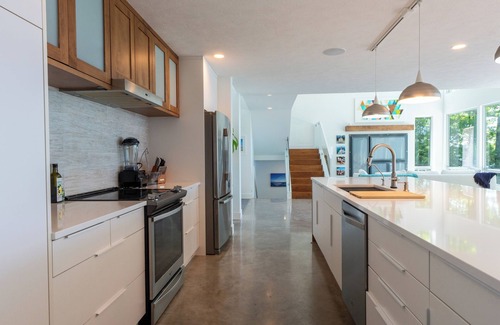 Traverse City House | Old Mission Peninsula Luxury on West Bay