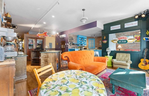 Cite Multimedia Apartment | Old Montréal's Friends-themed Haven