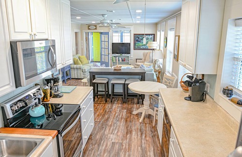 Sunset Beach Cottage | Old School Beach Cottage with Flair