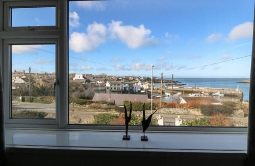 Cemaes Bay Cottage | OLD SCHOOL HOUSE, family friendly, with open fire in Cemaes Bay