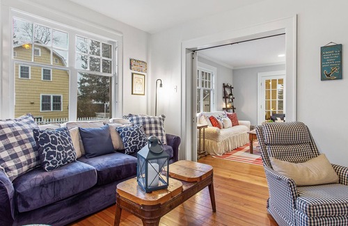 Macatawa Cottage | Old Scotch Cottage Holland/Saugatuck