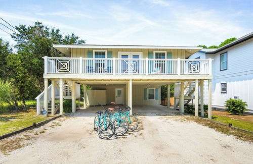 San Juan House | "Old Seagrove" Beach House, Just Steps From The Ocean