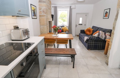 Bewerley Cottage | OLD STONE COTTAGE, family friendly, with open fire in Pateley Bridge