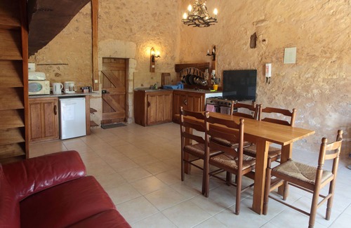 Villamblard Cottage | Old Stone Cottages in Peaceful, Rural Setting