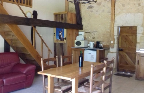 Villamblard Cottage | Old Stone Cottages in Peaceful, Rural Setting