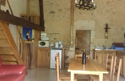 Villamblard Cottage | Old Stone Cottages in Peaceful, Rural Setting