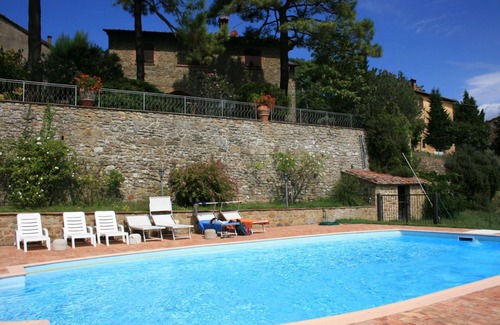 Palazzuolo Alto Villa | Old stone farmhouse perfect for 6 people. Set on a hill in a panoramic position overlooking vineyard