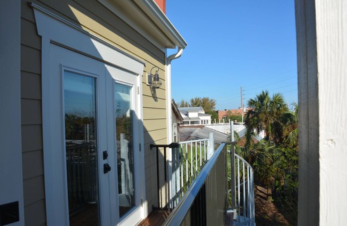Historic Downtown Apalachicola House | Old Style Apalachicola Charm in the Heart of the Historic District