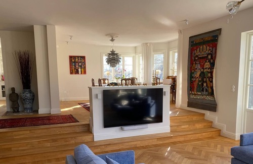 Danderyd Villa | Old style villa with pool close to Stockholm City. Close to lakes, forests, sea