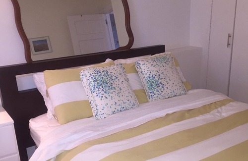 Strathmere House | Old time Strathmere cottage blended with modern design and convenience!