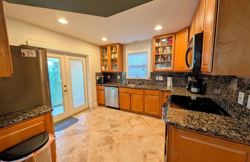 Key West Historic District House | Old Town 3/3 Home, Private Pool, Off Street Parking, Outdoor Dining, Balconies