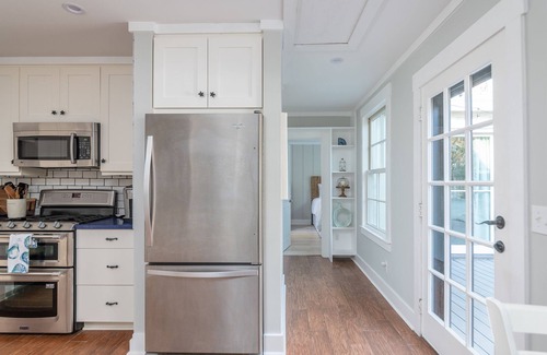 Olde Town House | Old Town Bluffton Cottage + Free Golf Cart - Fenced Yard - Downtown - Sleeps 8