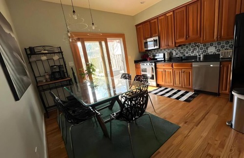 Old Town West House | Old Town Escape @ TopShelfStays (4 blocks metro, walkable, peloton bike)