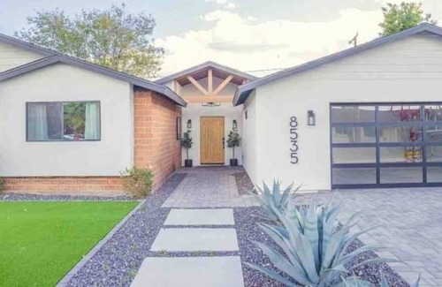 Scottsdale Estates Ten House | Old Town Farmhouse. S