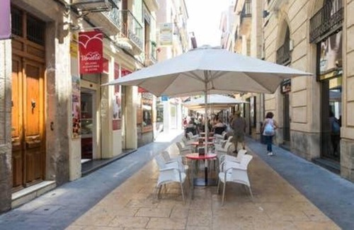 Alicante City Centre Apartment | Old Town Flat Large Flat