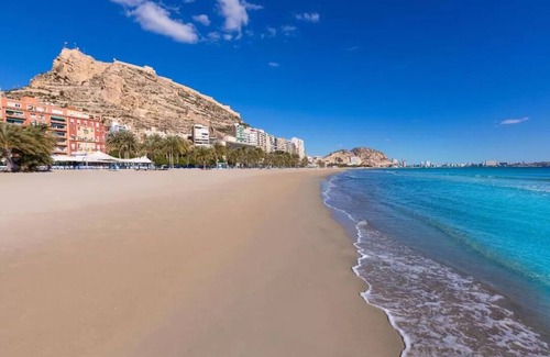 Alicante City Centre Apartment | Old Town Flat Large Flat