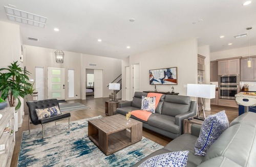 Arcadia House | Old Town LuxeScape-6 Bedrooms-Private Pool&Spa