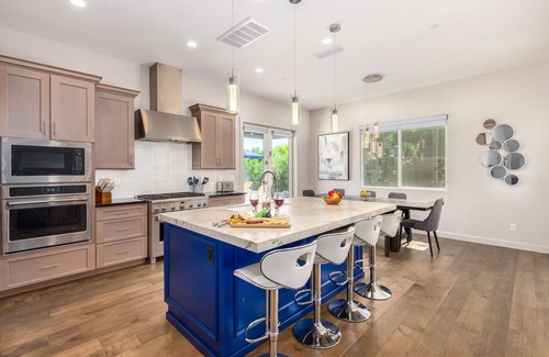 Arcadia House | Old Town LuxeScape-6 Bedrooms-Private Pool&Spa