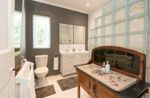 McGregor Apartment | Old Village Lodge