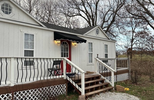 Jenkins Cottage | Old Wire Cottage - No cleaning fee - high speed internet