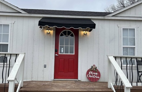 Jenkins Cottage | Old Wire Cottage - No cleaning fee - high speed internet