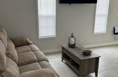 Jenkins Cottage | Old Wire Cottage - No cleaning fee - high speed internet