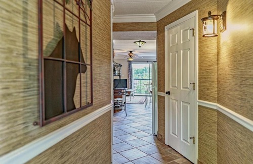 Gatlinburg Apartment | OLDE GATLINBURG PLACE UNIT 510 - GREAT LOCATION! CLOSE TO TOWN! condo