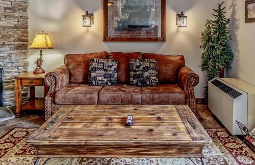 Gatlinburg Apartment | OLDE GATLINBURG PLACE UNIT 510 - GREAT LOCATION! CLOSE TO TOWN! condo