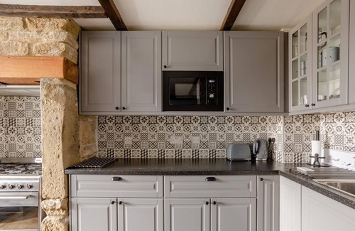 Oakworth Apartment | Oldmill-2bed-sleeps6-hottub-privategarden