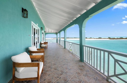 Great Exuma House | Ole Ike Bay-Luxury Villa Private Beach & Dock - 7 guests