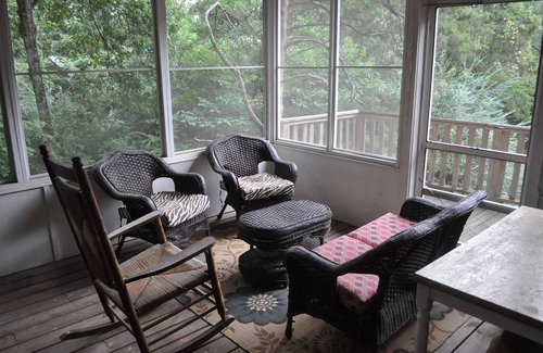 Oxford House | Ole Miss Rental Walking Distance to Stadium, Grove & Square