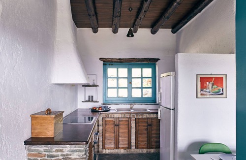 Batsi House | Olea Cottage - Breathtaking Sea Views, BBQ And Garden