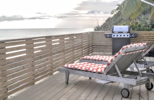 Gregory Town House | Oleander Gardens Beautiful Modern next to Cove Resort