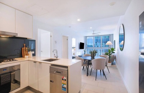Fortitude Valley Apartment | Oliva on Brookes Chic Inner City Escape with Pool