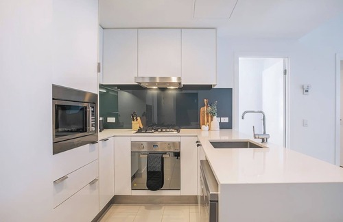Fortitude Valley Apartment | Oliva on Brookes Chic Inner City Escape with Pool