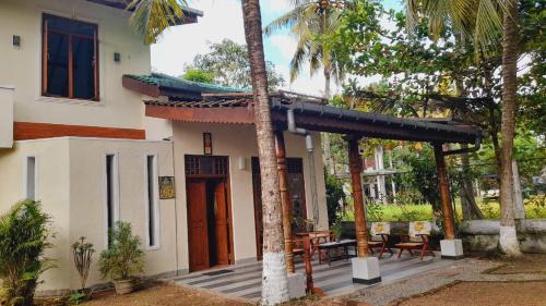 Seeduwa - Katunayake House | Olive Green Villa in Negombo for Airport Transit