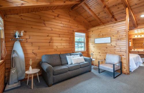 Millersburg House | Olive Leaf Cabin