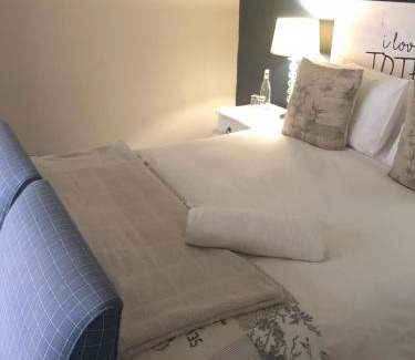 Newcastle House | Olive Manor Guest House
