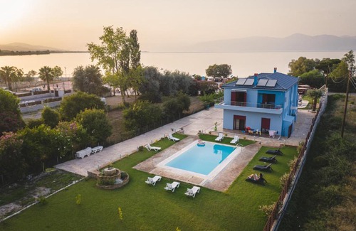 Aigialeia Apartment | Olive Tree Suites