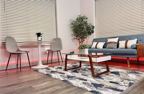 Whitestown Apartment | Oliver Capital | 2BD Dream Suite