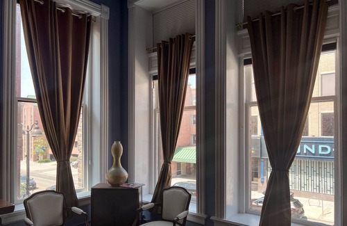 Downtown - Waterfront House | Oliver Inn | Suite 16 | Chester & Clara Congdon