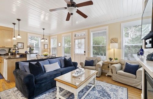 Nelscott House | Olivia Beach! Hot tub! Community Pool! 5 Minute Walk To Beach!