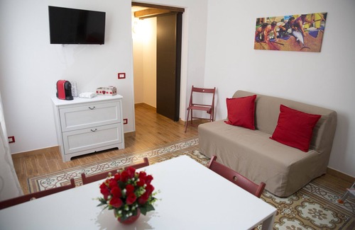 Trapani City Centre Apartment | Oltremare Trapani apartments is located near the port and the historic center.