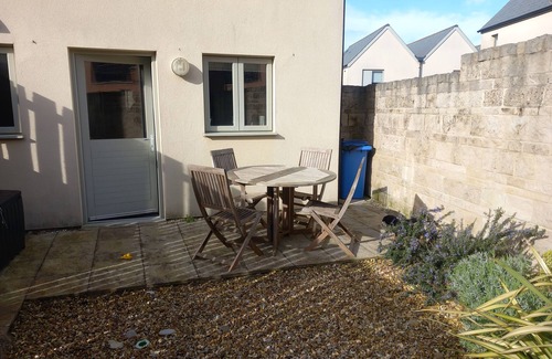 Portland Cottage | OLYMPIC COTTAGE, pet friendly, with a garden in Fortuneswell