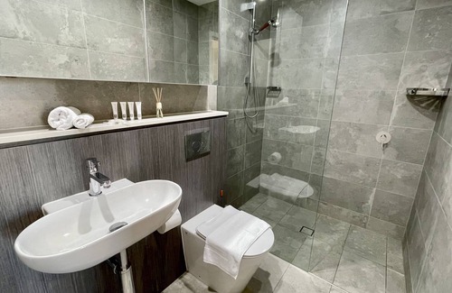 Sydney Olympic Park Apartment | Olympic Park Delight ★ Parking ★ Pool ★ Homebush Location