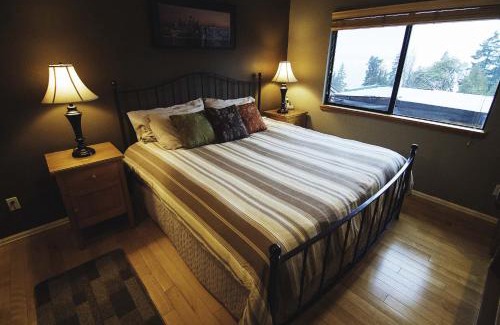 Three Tree Point House | Olympic View Cottage